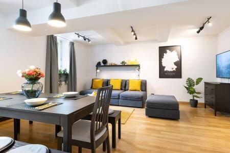 Marienplatz Apartment 2 Bedrooms Living Room Kitchen Munich Exterior photo